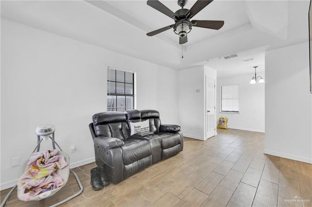 1300 Kika De La Garza Street, Edcouch, TX 78538