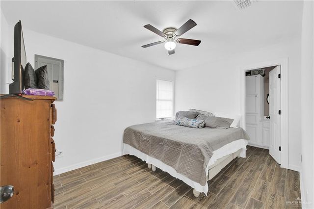 1300 Kika De La Garza Street, Edcouch, TX 78538