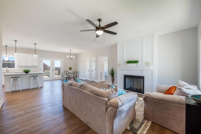 10510 Leesville RD, Lynch Station, VA 24571