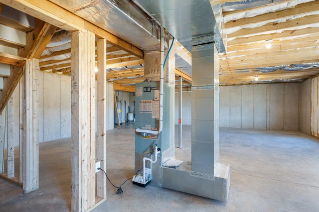 10510 Leesville RD, Lynch Station, VA 24571