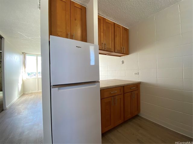 94-099 Waipahu Street B318, Waipahu, HI 96797