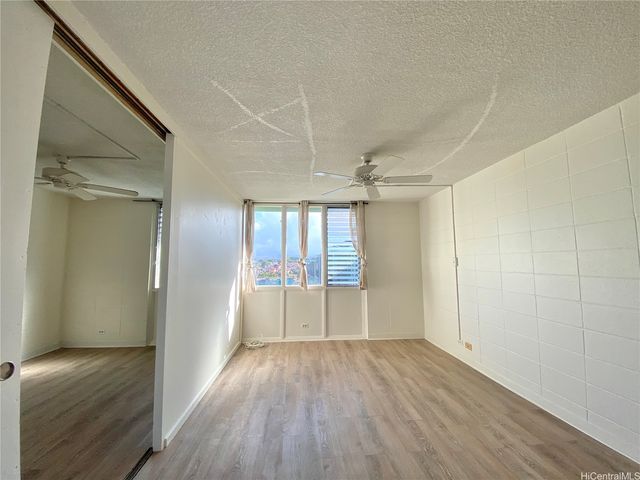 94-099 Waipahu Street B318, Waipahu, HI 96797