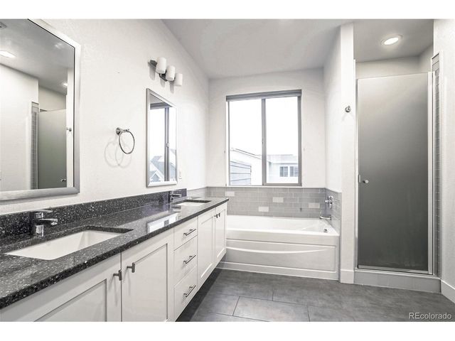 5540 Valentia Ct, Denver, CO 80238