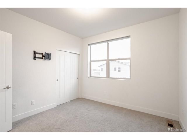 5540 Valentia Ct, Denver, CO 80238