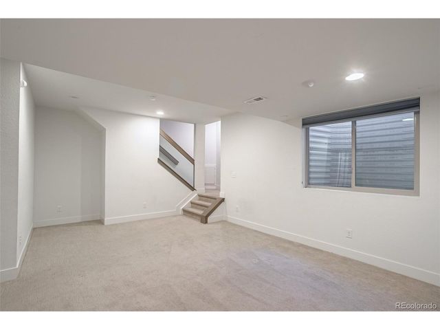 5540 Valentia Ct, Denver, CO 80238