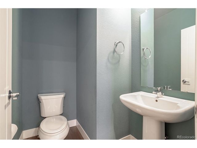 5540 Valentia Ct, Denver, CO 80238