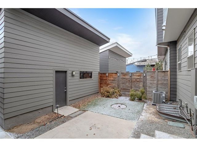 5540 Valentia Ct, Denver, CO 80238