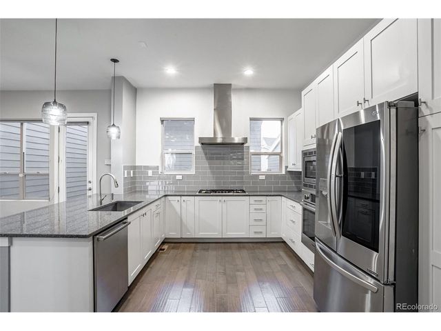 5540 Valentia Ct, Denver, CO 80238