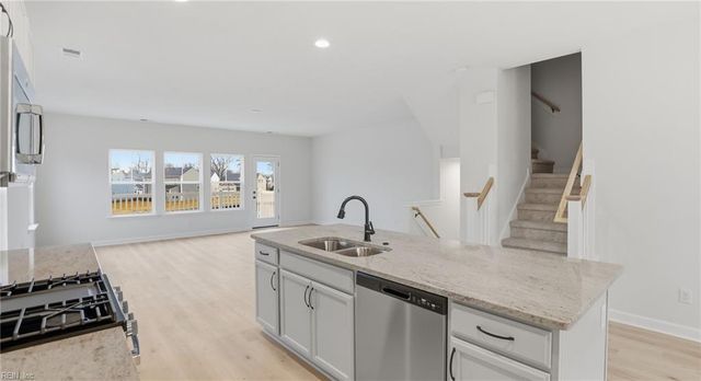 4301 Abercorn Dr Unit 100, Suffolk, VA 23435