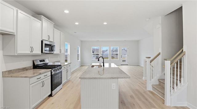 4301 Abercorn Dr Unit 100, Suffolk, VA 23435