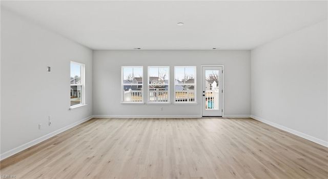 4301 Abercorn Dr Unit 100, Suffolk, VA 23435