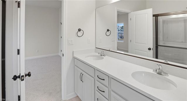 4301 Abercorn Dr Unit 100, Suffolk, VA 23435