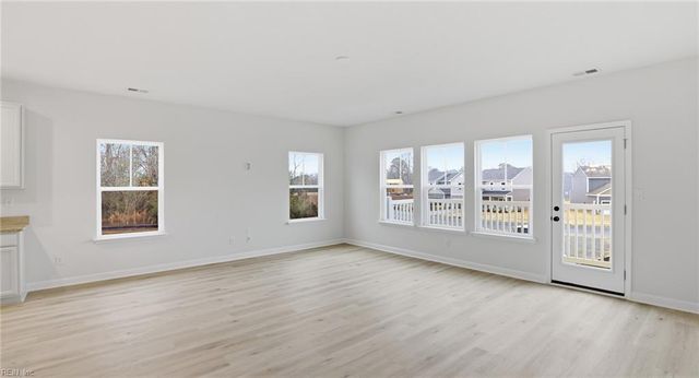 4301 Abercorn Dr Unit 100, Suffolk, VA 23435