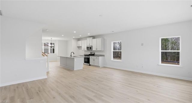 4301 Abercorn Dr Unit 100, Suffolk, VA 23435