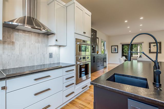 1411 Whispering Maples Drive, Ann Arbor, MI 48108