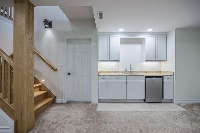 1411 Whispering Maples Drive, Ann Arbor, MI 48108