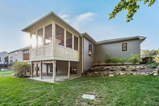 1411 Whispering Maples Drive, Ann Arbor, MI 48108