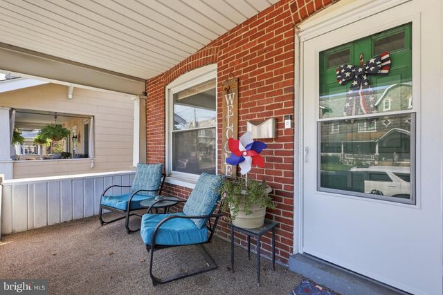 228 N AMBLER ST, Quakertown, PA 18951