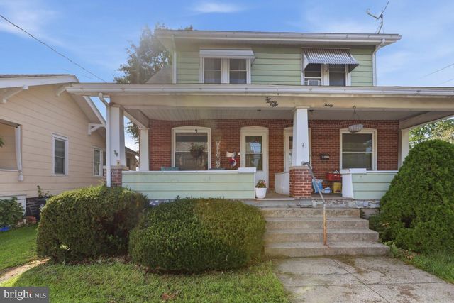 228 N AMBLER ST, Quakertown, PA 18951