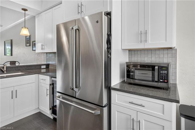 9500 Highland Woods BLVD 105, Bonita Springs, FL 34135