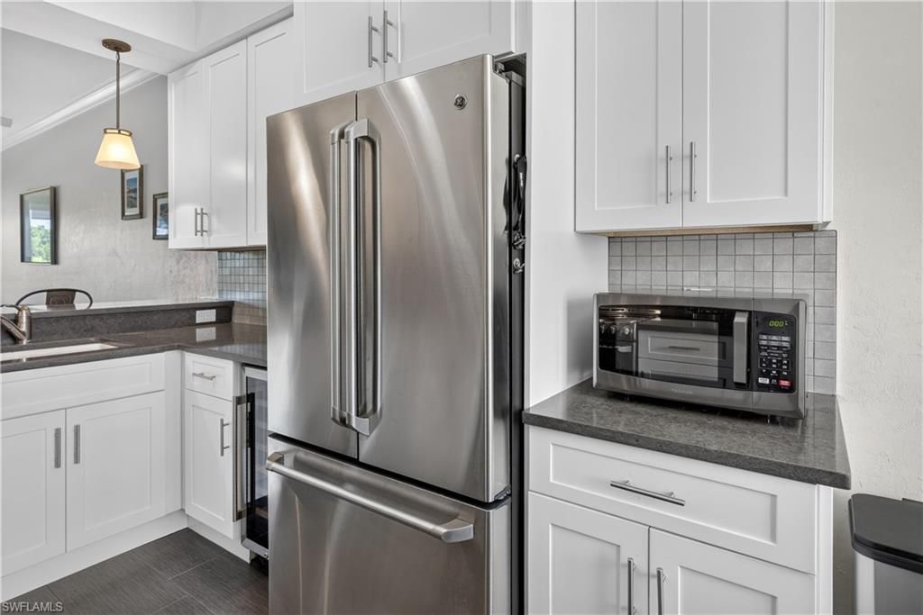 9500 Highland Woods BLVD 105, BONITA SPRINGS, FL 34135 — photo 4
