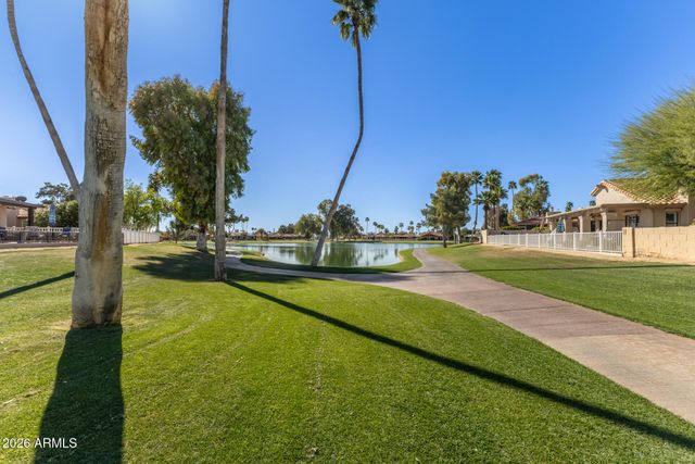 10018 E Watford Way, Sun Lakes, AZ 85248