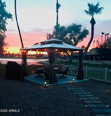 10018 E Watford Way, Sun Lakes, AZ 85248
