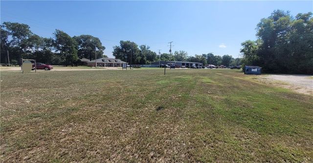 519 E TUNICA Drive, Marksville, LA 71351