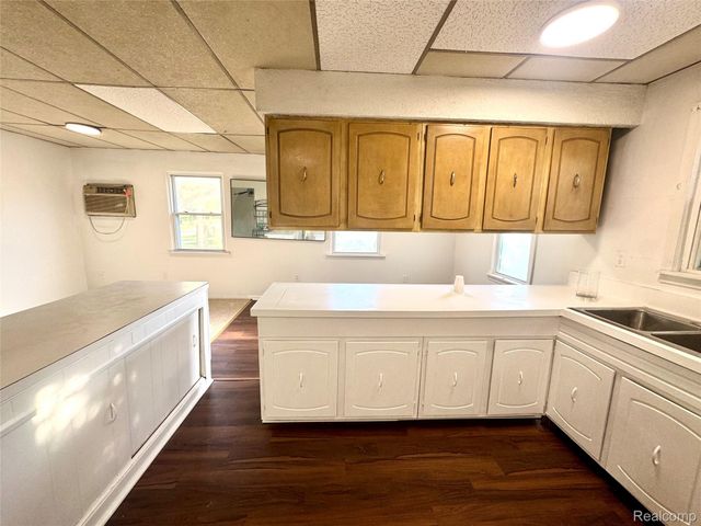 19307 Fleming Street, Detroit, MI 48234