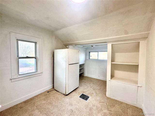 19307 Fleming Street, Detroit, MI 48234