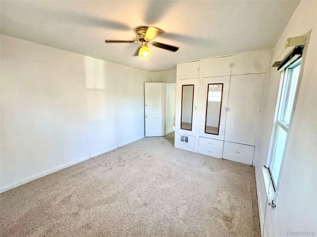 19307 Fleming Street, Detroit, MI 48234