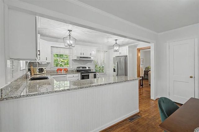 1005 Ridgecrest Drive SE, Smyrna, GA 30080