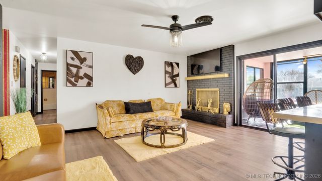 2014 12th Avenue NW, Ardmore, OK 73401