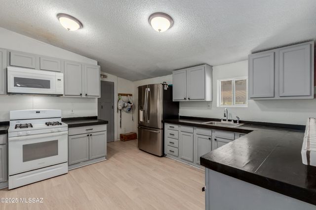 16640 W Branch Water Lane, Marana, AZ 85653