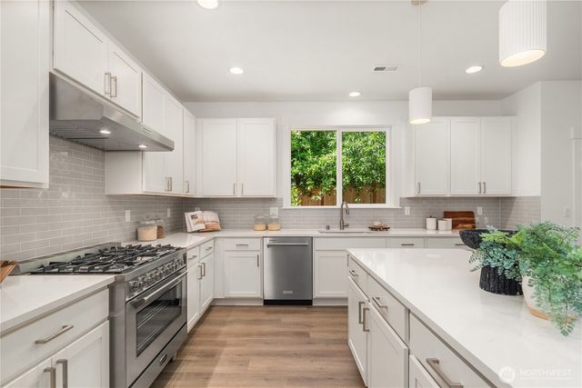 10667 SE 170th Place, Renton, WA 98055