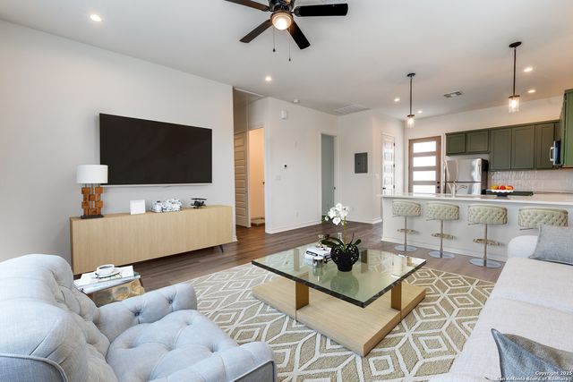 138 Porter St # 1, San Antonio, TX 78210