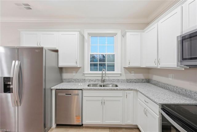 592 Lake RD, Hertford, NC 27944