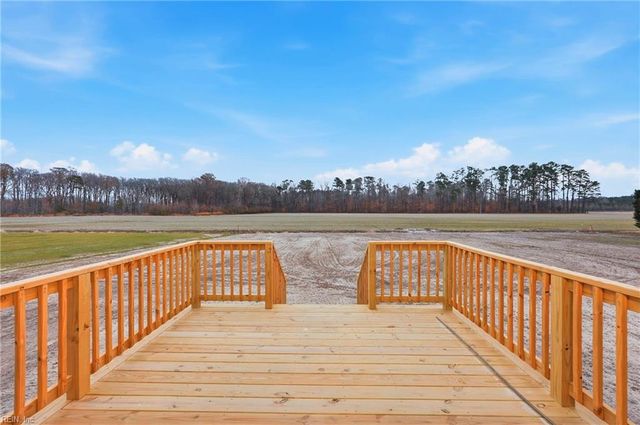 592 Lake RD, Hertford, NC 27944