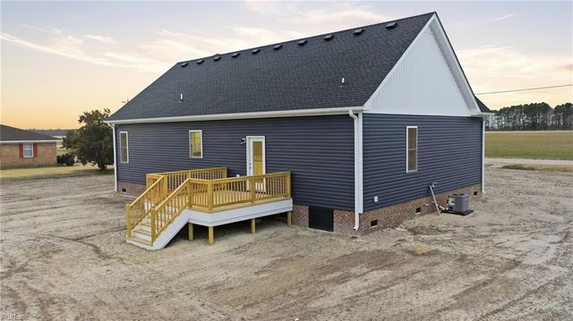 592 Lake RD, Hertford, NC 27944