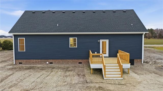 592 Lake RD, Hertford, NC 27944