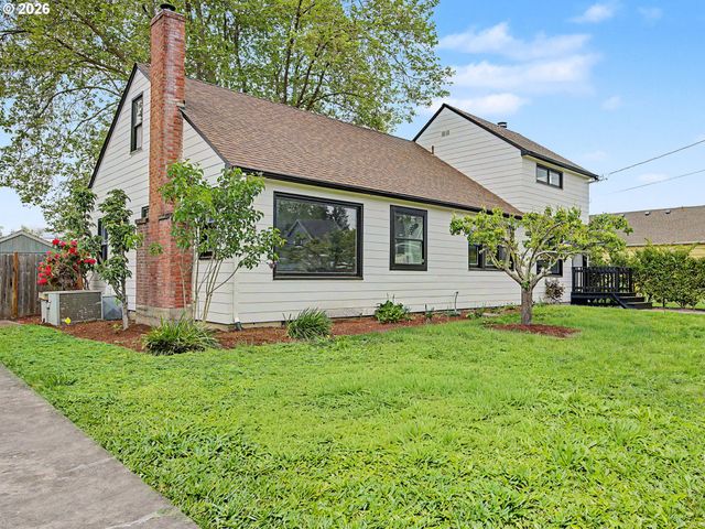 135 S SHERIDAN St, Mt Angel, OR 97362