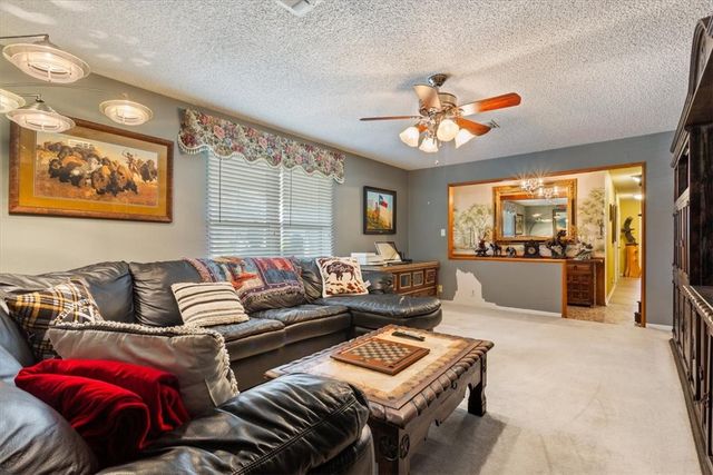 541 Lcr 131, Mount Calm, TX 76673