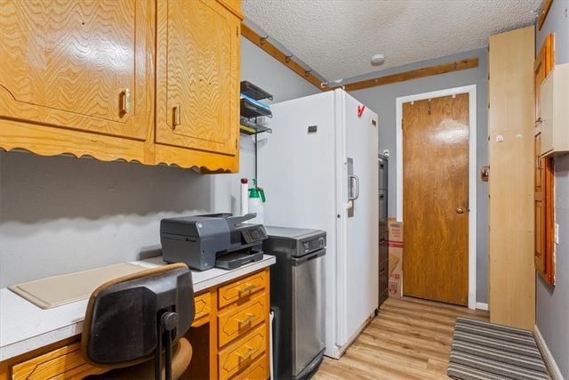 541 Lcr 131, Mount Calm, TX 76673