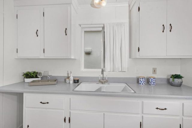 129 Alvarado Street, Brisbane, CA 94005