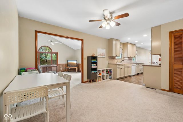 1206 N Woodward Street, Lapel, IN 46051
