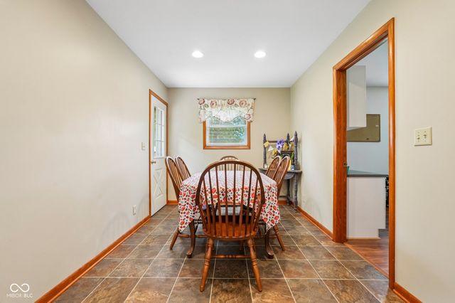 1206 N Woodward Street, Lapel, IN 46051