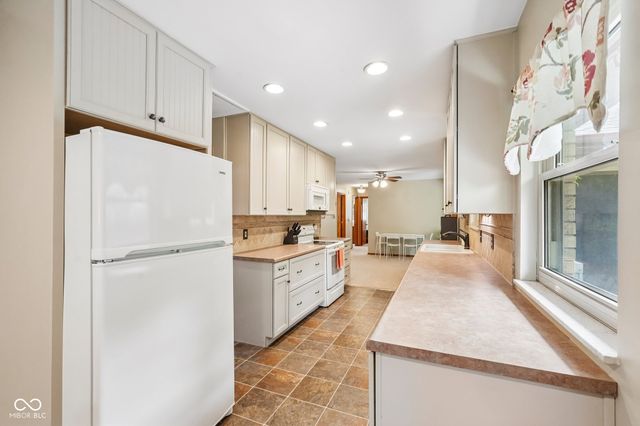 1206 N Woodward Street, Lapel, IN 46051
