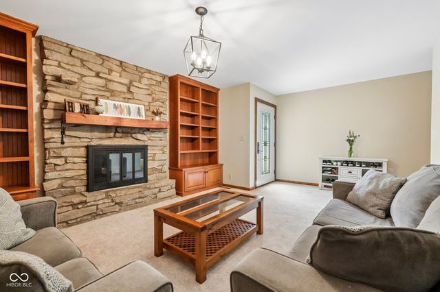 1206 N Woodward Street, Lapel, IN 46051