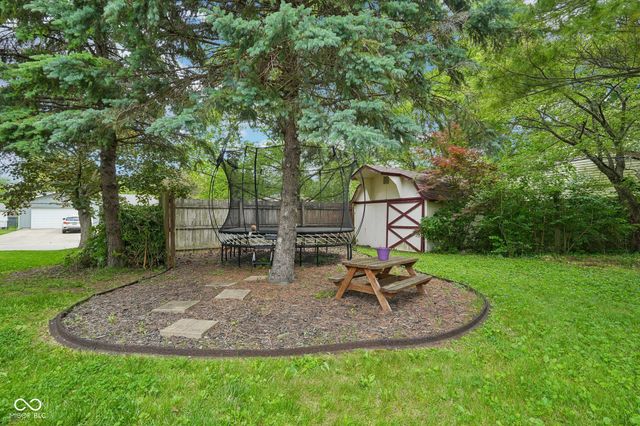 1206 N Woodward Street, Lapel, IN 46051