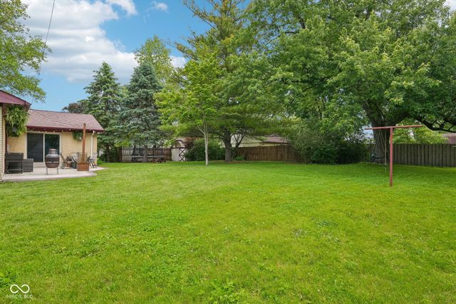 1206 N Woodward Street, Lapel, IN 46051